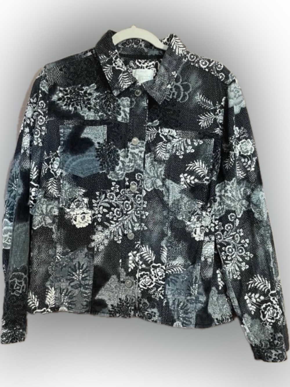 Christopher & Banks Large Black & White Floral Jacket GUC